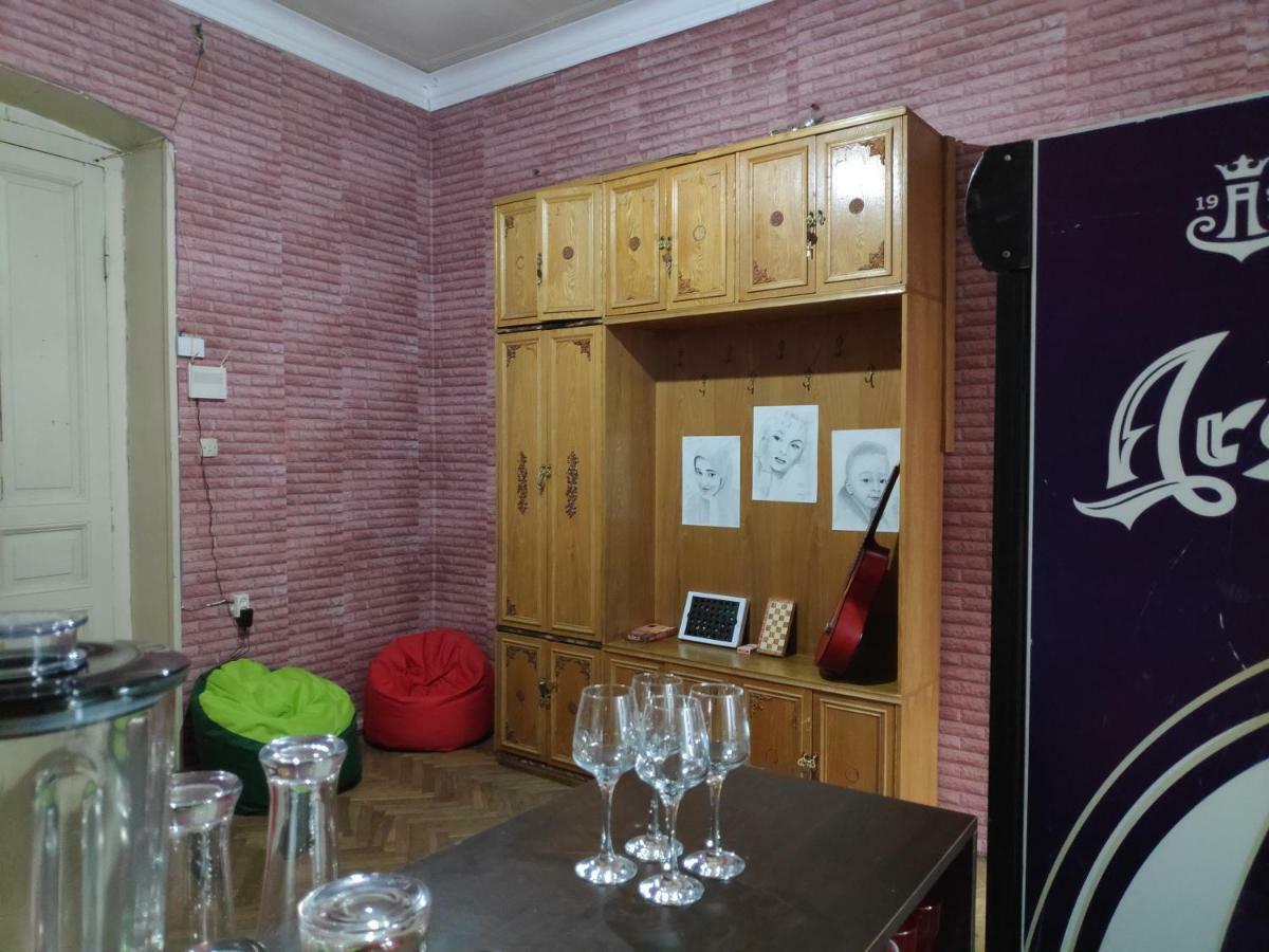 Amoun Hostel Tbilisi Exterior photo